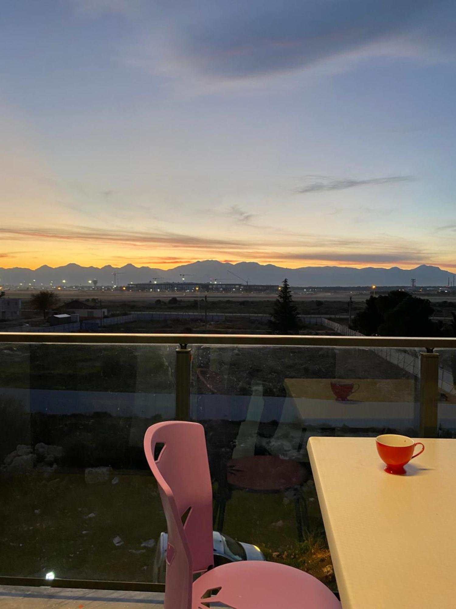 Antalya Havalimanina Yakin Havuzlu 1+1 Lux Daire Exterior foto